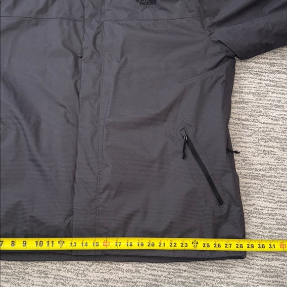 North Face Men's Triclimate Raincoat Fleece 3 in 1 Jacket- Black XXL - Picture 10 of 12